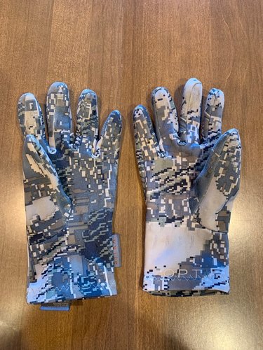 Glove 2.jpeg Glove 2.jpeg