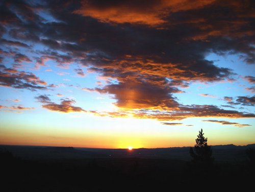 sunrise.jpg sunrise.jpg