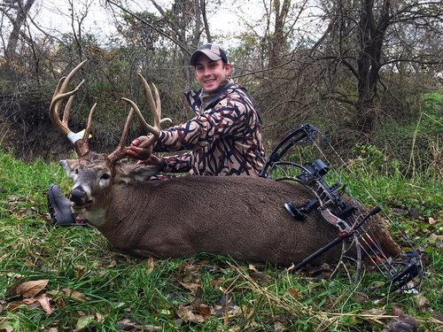 2019bowbuck.jpg 2019bowbuck.jpg