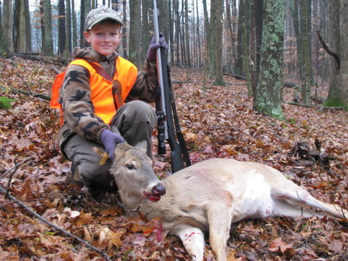 Nash&1st deer-11-30-08.JPG