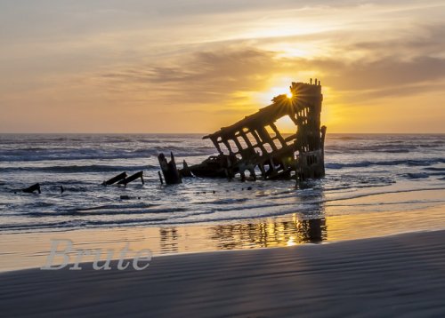 Peter Iredale  Sunset  a-2891.jpg