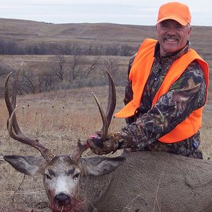 2009 nd mule deer hunt 019goodone