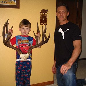 2009   Family Big Buck Contest 005