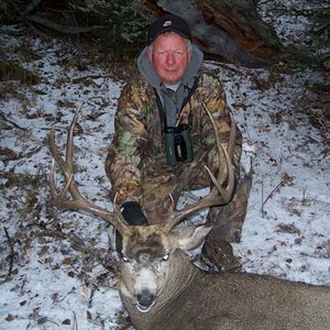 My Alberta buck grossed 170" b&c.  His face was all beat-up from fighting.  November, 2007.