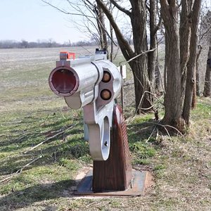 gun mailbox2