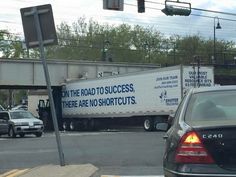 f58407f72b6428f932c064813478d119--design-humor-funny-signs.jpg