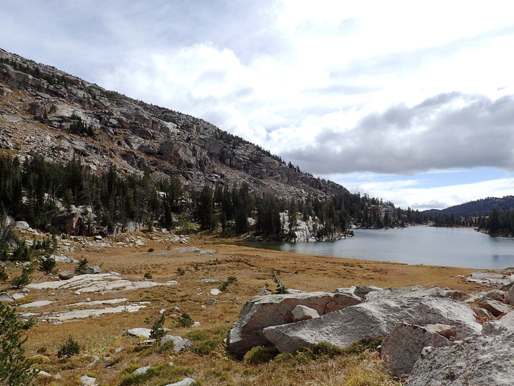 becker_lake_hike2.jpg