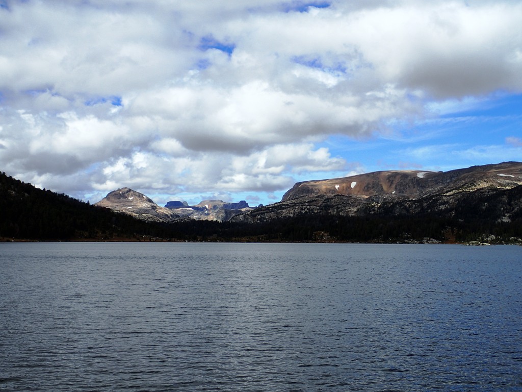 becker_lake_hike3.jpg